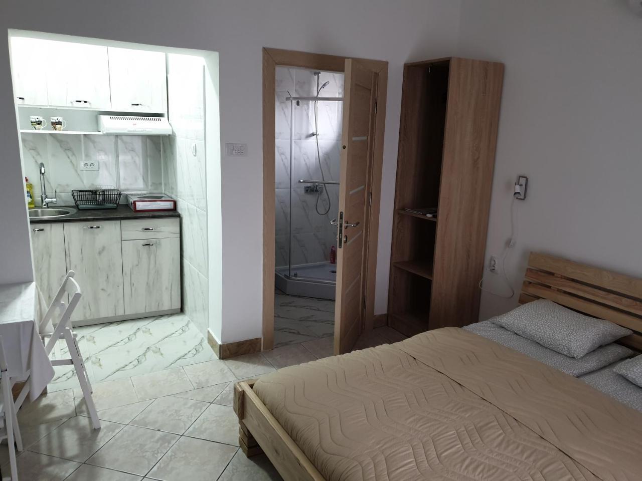 Apartmani Diksi Zrenjanin Esterno foto