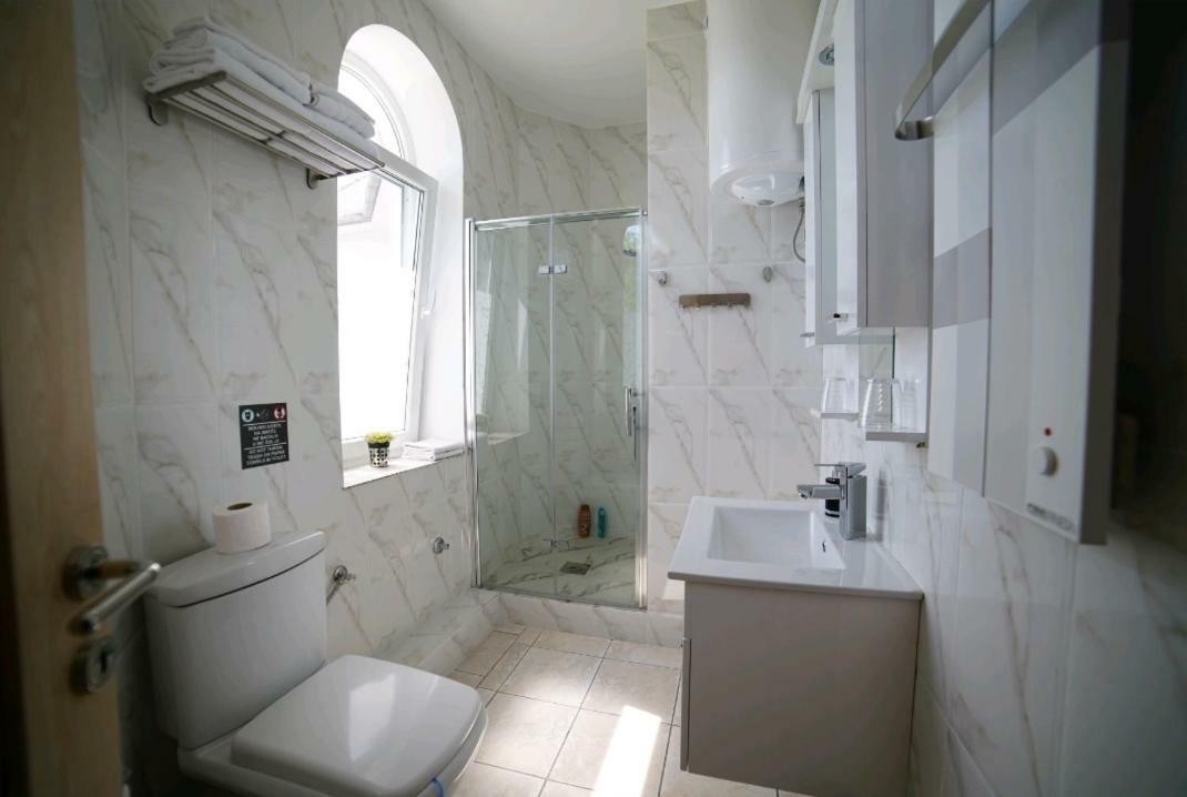 Apartmani Diksi Zrenjanin Esterno foto