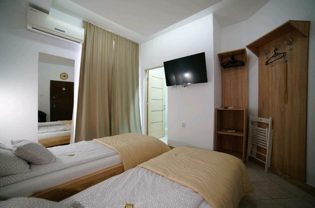 Apartmani Diksi Zrenjanin Esterno foto