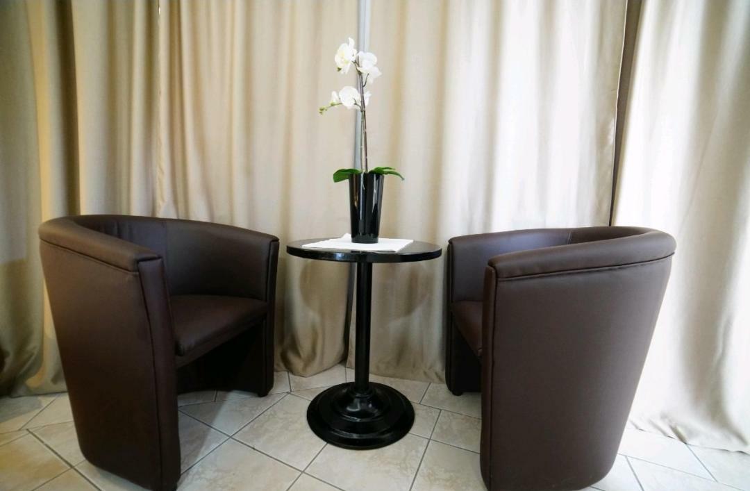 Apartmani Diksi Zrenjanin Esterno foto